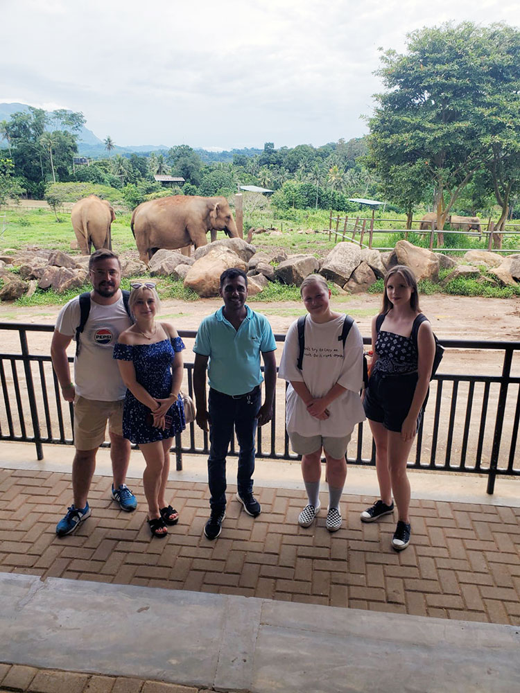 Tourist in Sri Lanka, Sri Lanka Harrry Tours, Personal Tour Guide in Sri Lanka, Holidays in Sri Lanka