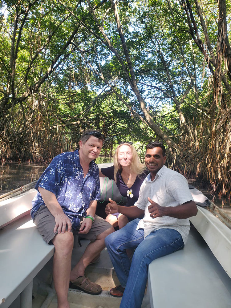 Tourist in Sri Lanka, Sri Lanka Harrry Tours, Personal Tour Guide in Sri Lanka, Holidays in Sri Lanka