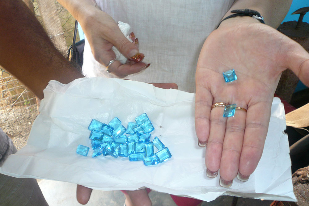 Tourist in Sri Lanka, Sri Lanka Harrry Tours, Personal Tour Guide in Sri Lanka, Holidays in Sri Lanka